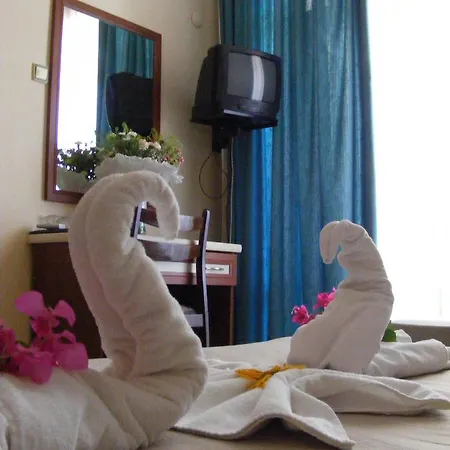 מלון Kemer Hotel קמר